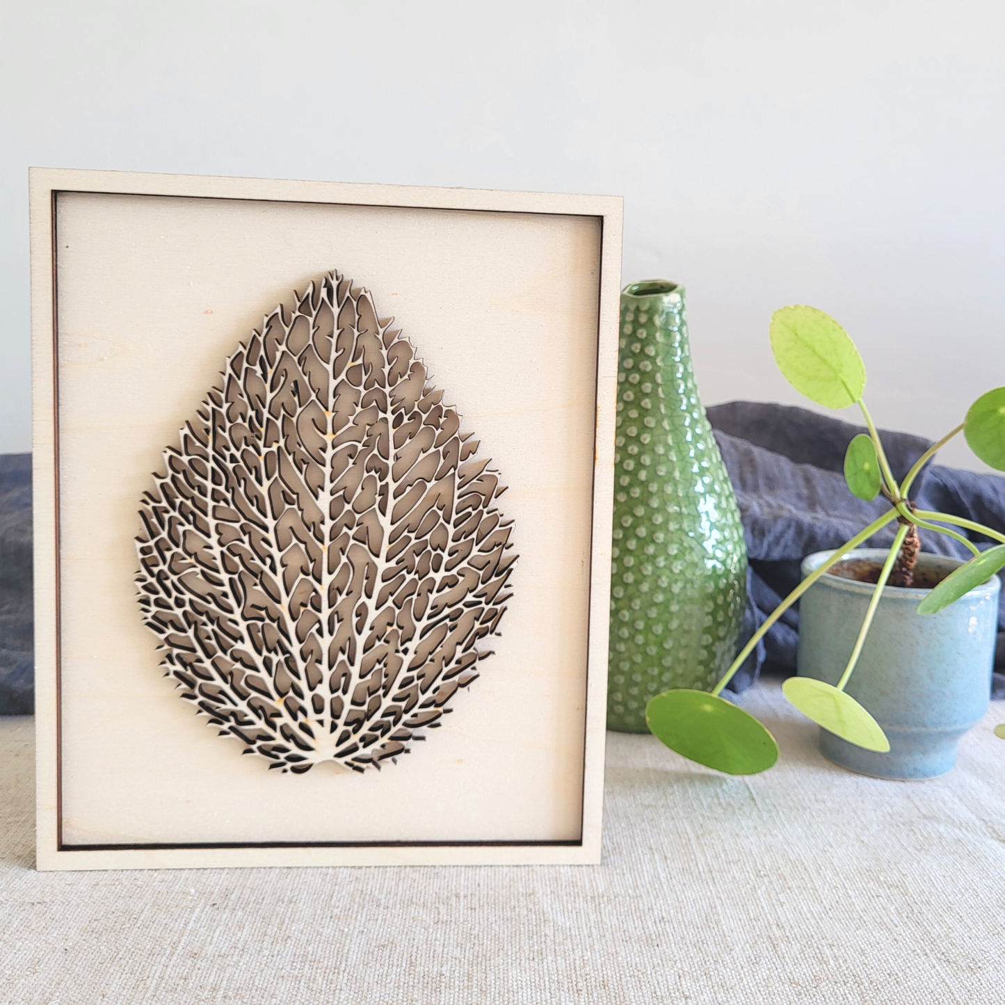 Gedroogde Blad in Lijst van Hout.