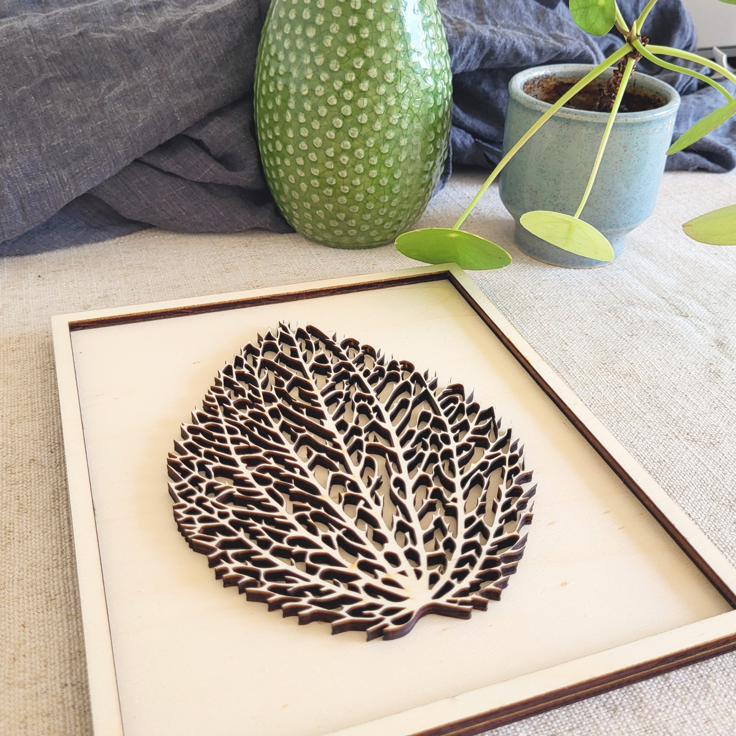 Gedroogde Blad in Lijst van Hout.