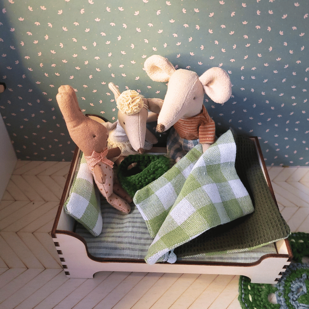 Poppenhuis 2-persoonsbed 01