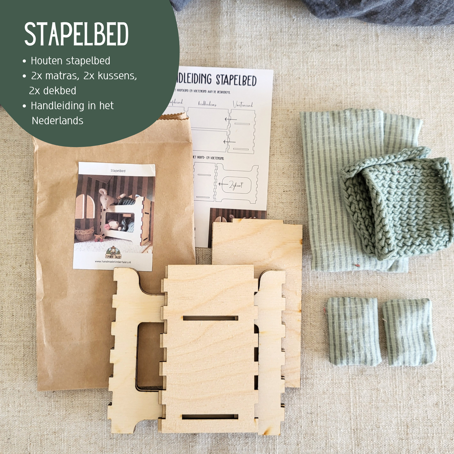 Poppenhuis Stapelbed - Stapelbed met beddengoed.