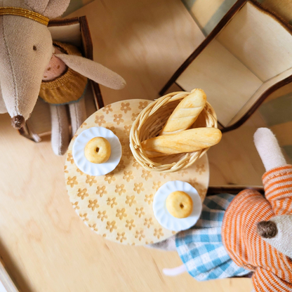 Poppenhuis Eetkamerset -  Eettafel met 2 stoelen