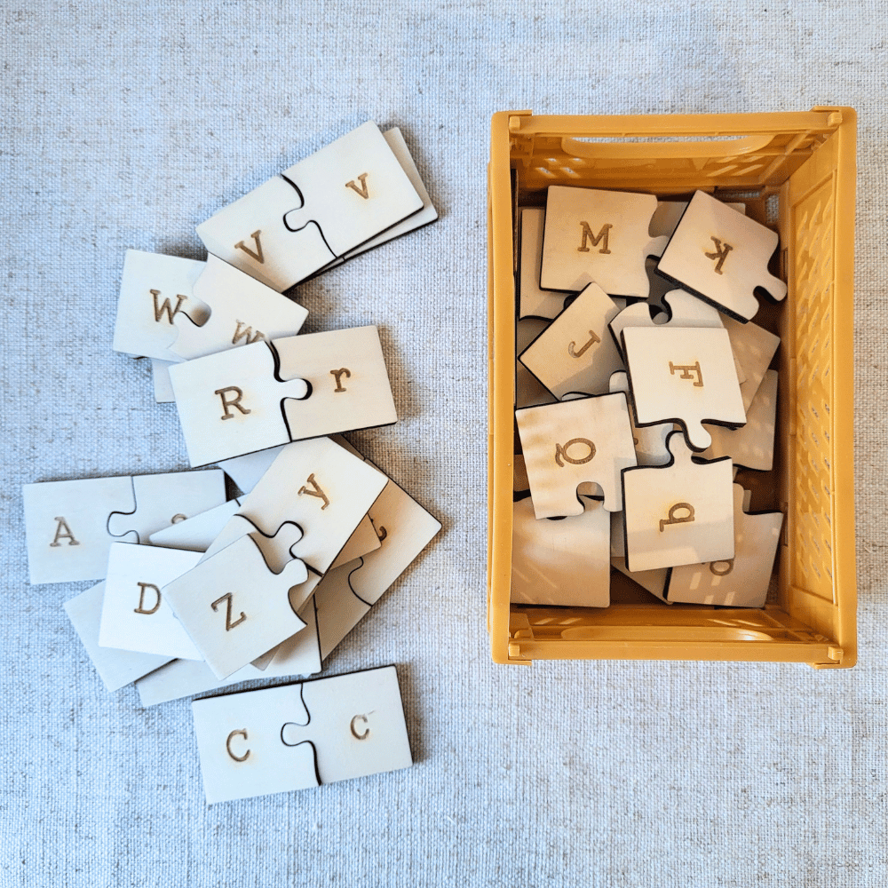 Houten letterpuzzel: Leer het alfabet